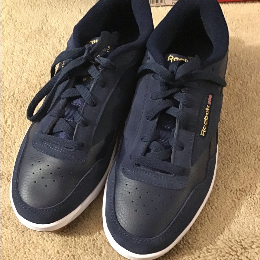 Women Reebok Club Memt Tennis Shoe